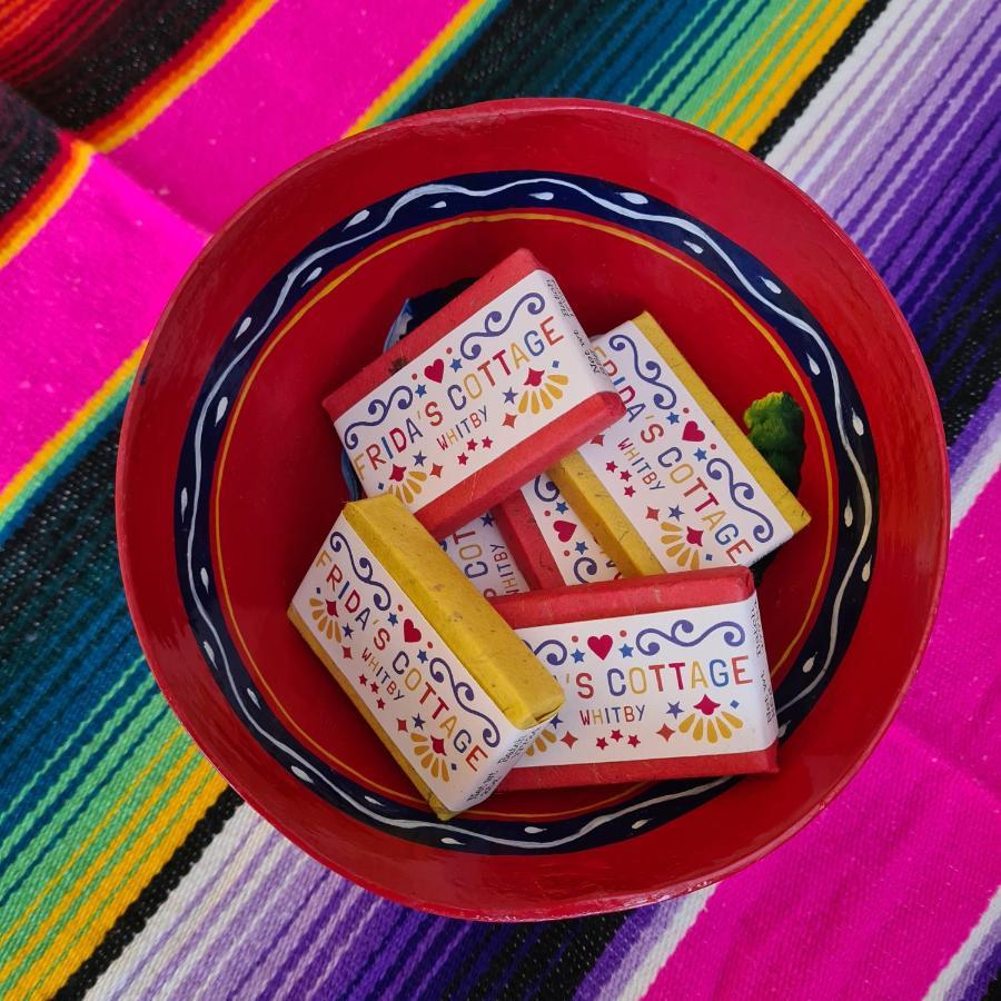 Frida'S Cottage 惠特比 外观 照片